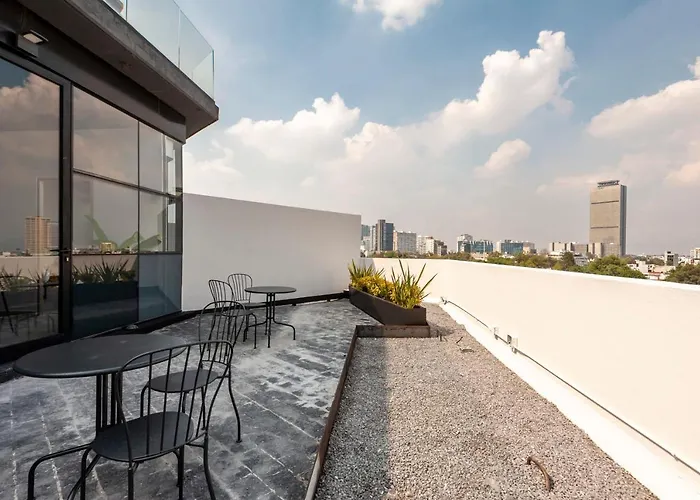 Darwin 74 By Wynwood House 3*
